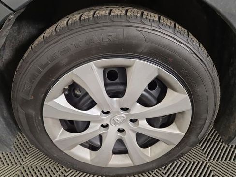 Used 2023 Toyota Corolla LE image 11