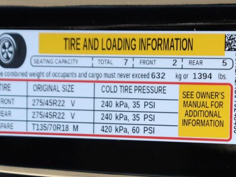 Used 2026 Chevrolet Traverse RS w/ LPO, Floor Liner Package FWD image 55