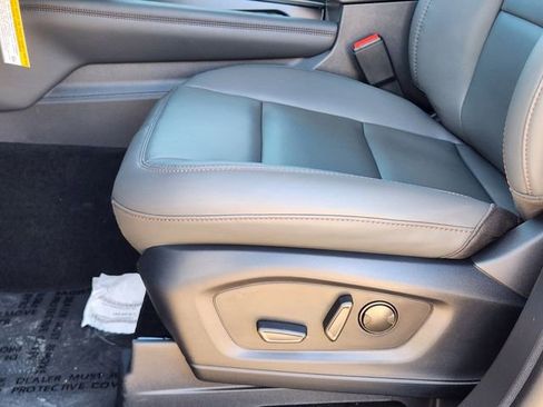 New 2026 Ford Explorer Active w/ Active Comfort Package image 24