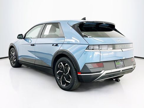 Used 2024 Hyundai Ioniq 5 SEL image 5