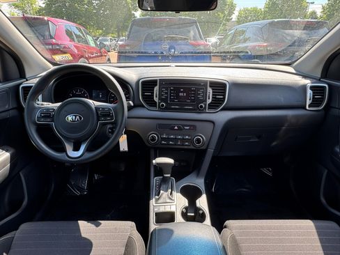 Used 2018 Kia Sportage LX AWD/4WD image 13