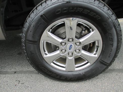 Used 2020 Ford F150 XLT w/ Equipment Group 302A Luxury AWD/4WD image 9