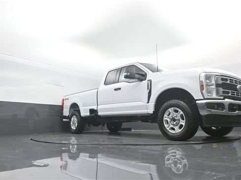 New 2026 Ford F250 XLT image 23