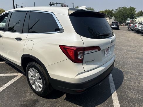 Used 2019 Honda Pilot LX image 7
