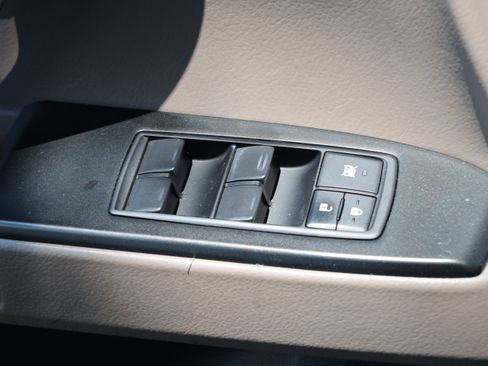 Used 2023 Lexus GX 460 Luxury w/ Sport Design Package AWD/4WD image 13