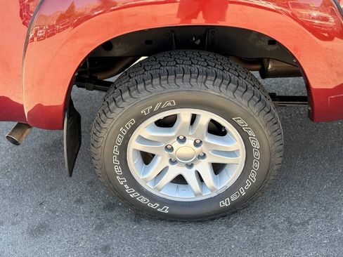 Used 2004 Toyota Tundra SR5 w/ Towing Pkg RWD image 29
