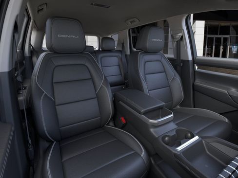 New 2026 GMC Terrain Denali w/ LPO, Black Badging Package image 17