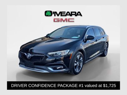 Used 2018 Buick Regal Essence w/ Driver Confidence Package #1