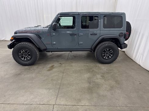 New 2026 Jeep Wrangler Unlimited Rubicon w/ Technology Group image 28