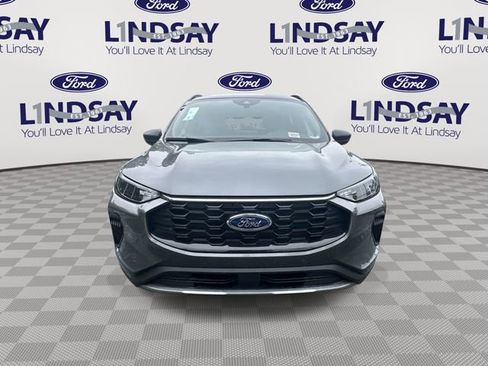 Certified 2025 Ford Escape ST-Line w/ Equipment Group 301A image 3