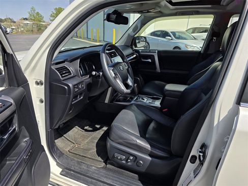 Used 2020 Toyota 4Runner Limited image 22