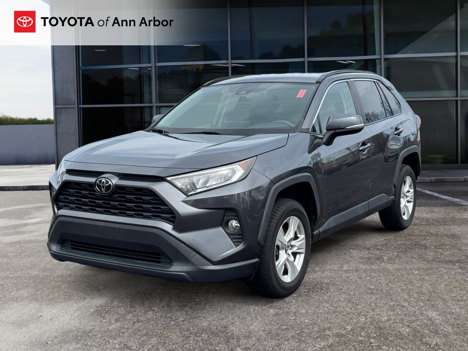 Used 2021 Toyota RAV4 XLE FWD image 7