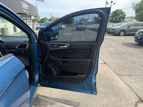 Used 2019 Ford Edge ST w/ Equipment Group 401A AWD/4WD image 13