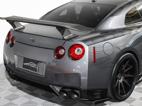 Used 2013 Nissan GT-R Premium AWD/4WD image 10