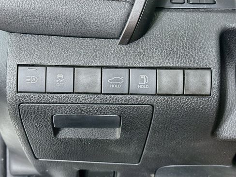 Used 2022 Toyota Camry LE FWD image 17