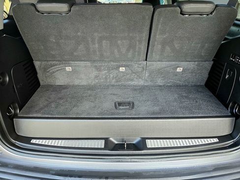 Used 2019 Cadillac Escalade Premium Luxury image 31