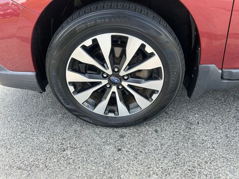 Used 2016 Subaru Outback 2.5i Limited AWD/4WD image 27