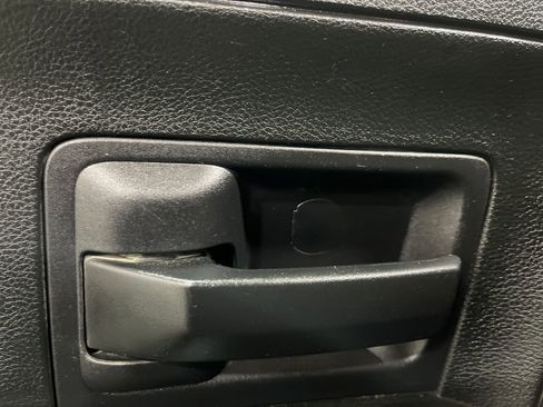 Used 2018 RAM 1500 ST w/ SXT Appearance Group image 20