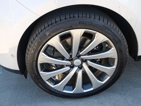 New 2025 Land Rover Range Rover SE image 9