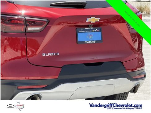 Certified 2024 Chevrolet Blazer LT w/ Convenience Package FWD image 6