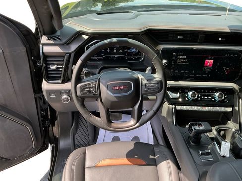 Used 2024 GMC Sierra 1500 AT4 w/ Technology Package image 12