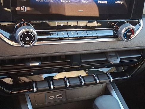 Used 2025 Chevrolet Colorado W/T w/ Advanced Trailering Package image 16