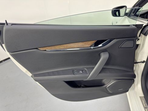 Used 2022 Maserati Quattroporte GT image 42