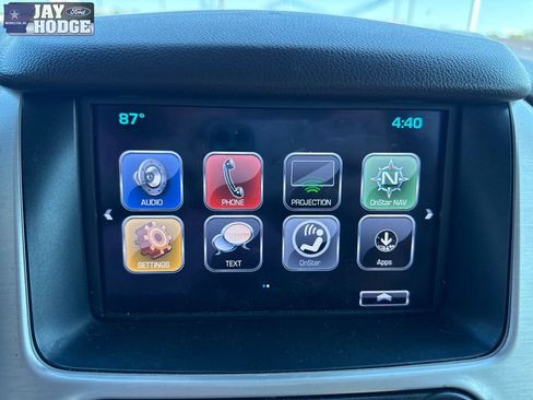 Used 2017 GMC Yukon SLT AWD/4WD image 14