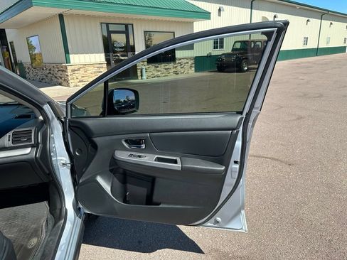 Used 2014 Subaru Crosstrek Touring w/ Popular Package #2 AWD/4WD image 28