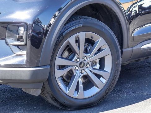 Certified 2025 Ford Explorer Active w/ Active Comfort Package AWD/4WD image 4