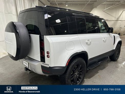 Used 2025 Land Rover Defender 110 S AWD/4WD image 8