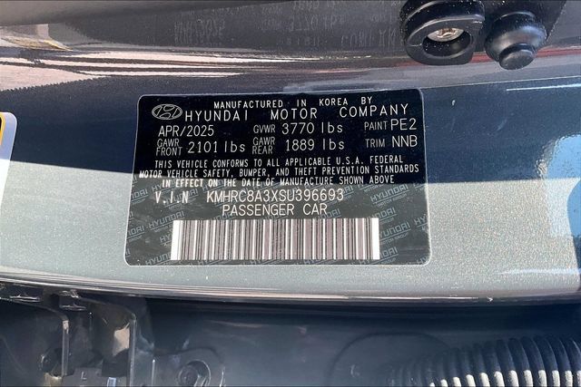 Used 2025 Hyundai Venue SEL FWD image 28