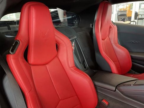 Used 2024 Chevrolet Corvette Stingray w/ Z51 Performance Package image 12