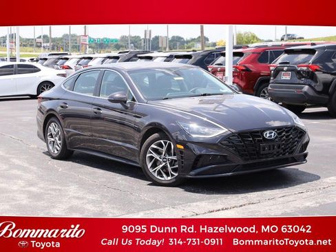 Used 2023 Hyundai Sonata SEL FWD image 1