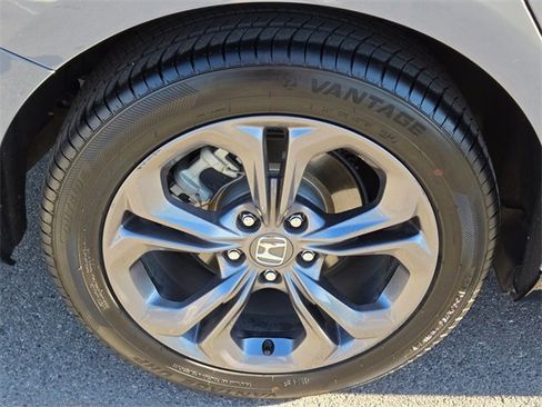 Certified 2024 Honda Accord EX-L image 10