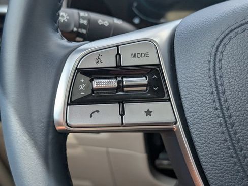 Used 2023 Kia Telluride EX w/ EX Captain's Chair Package FWD image 19