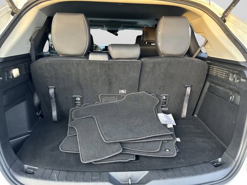 Used 2024 MAZDA CX-90 3.3 Turbo w/ Preferred Plus image 9