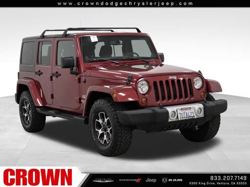 Used 2013 Jeep Wrangler Unlimited Sahara image 1