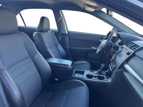 Used 2016 Toyota Camry SE FWD image 15