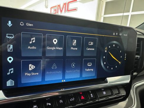 Certified 2025 Chevrolet Silverado 1500 High Country w/ Midnight Edition AWD/4WD image 20