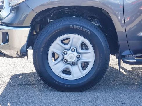 Used 2015 Toyota Tundra SR5 w/ SR5 Upgrade Package image 9