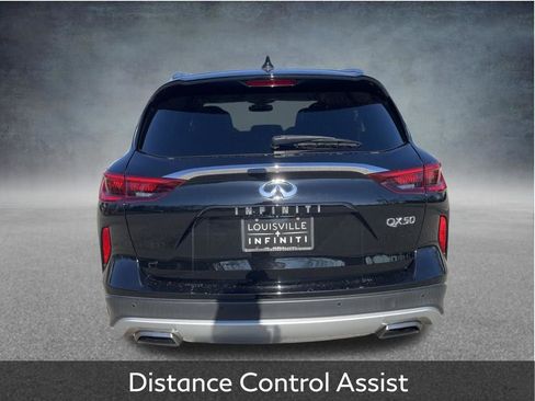 Used 2019 INFINITI QX50 Essential w/ Premium Heat Package image 7