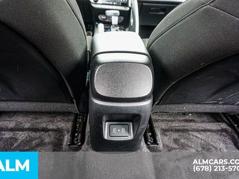 Used 2025 Hyundai Elantra Sport FWD image 31