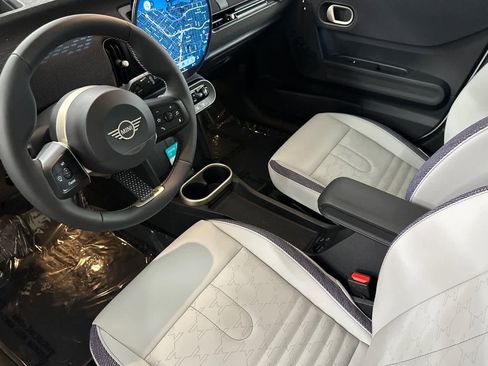 New 2026 MINI Cooper 4-Door Hardtop image 11