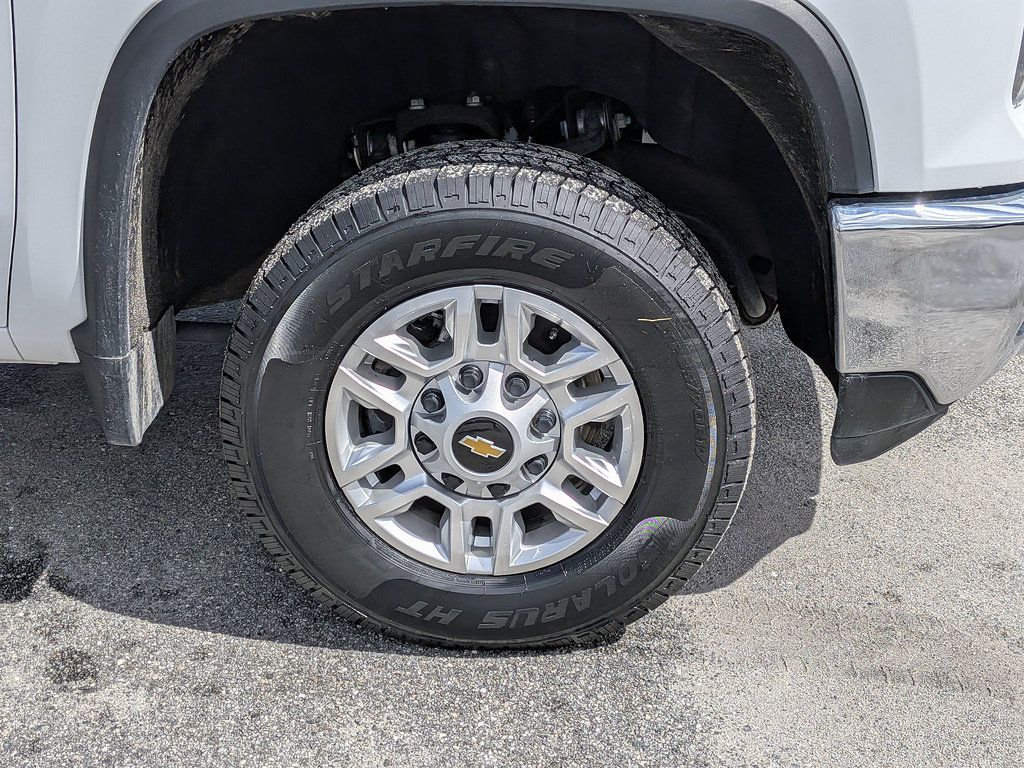 Certified 2025 Chevrolet Silverado 2500 LT w/ Safety Package AWD/4WD image 10