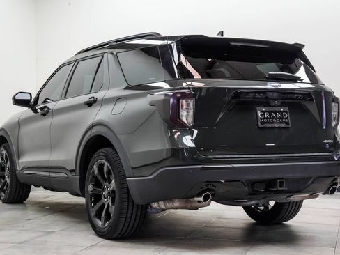 Used 2023 Ford Explorer ST-Line w/ Class IV Trailer Tow Package AWD/4WD image 11
