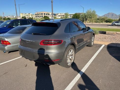 Used 2017 Porsche Macan S image 6