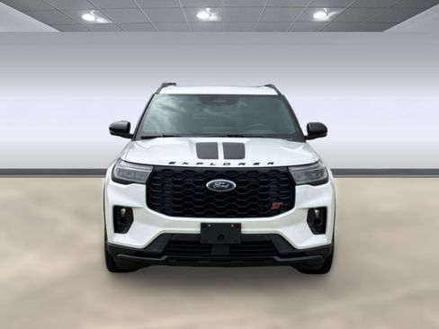 Used 2025 Ford Explorer ST AWD/4WD image 6