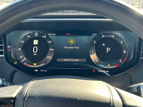 Used 2023 Land Rover Range Rover Sport SE Dynamic image 38