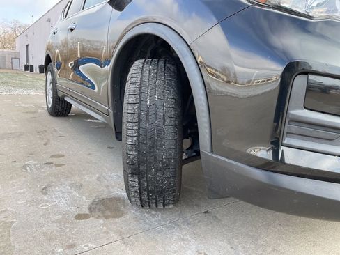 Used 2017 Nissan Rogue S w/ Appearance Package image 13